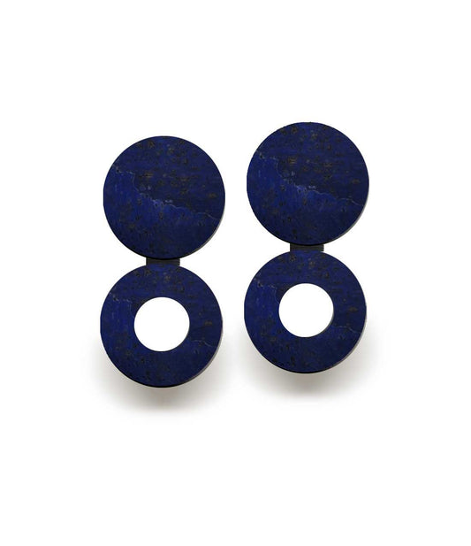 Boucles d'oreilles en liège bleu Round fabriqué en France par Paola Borde